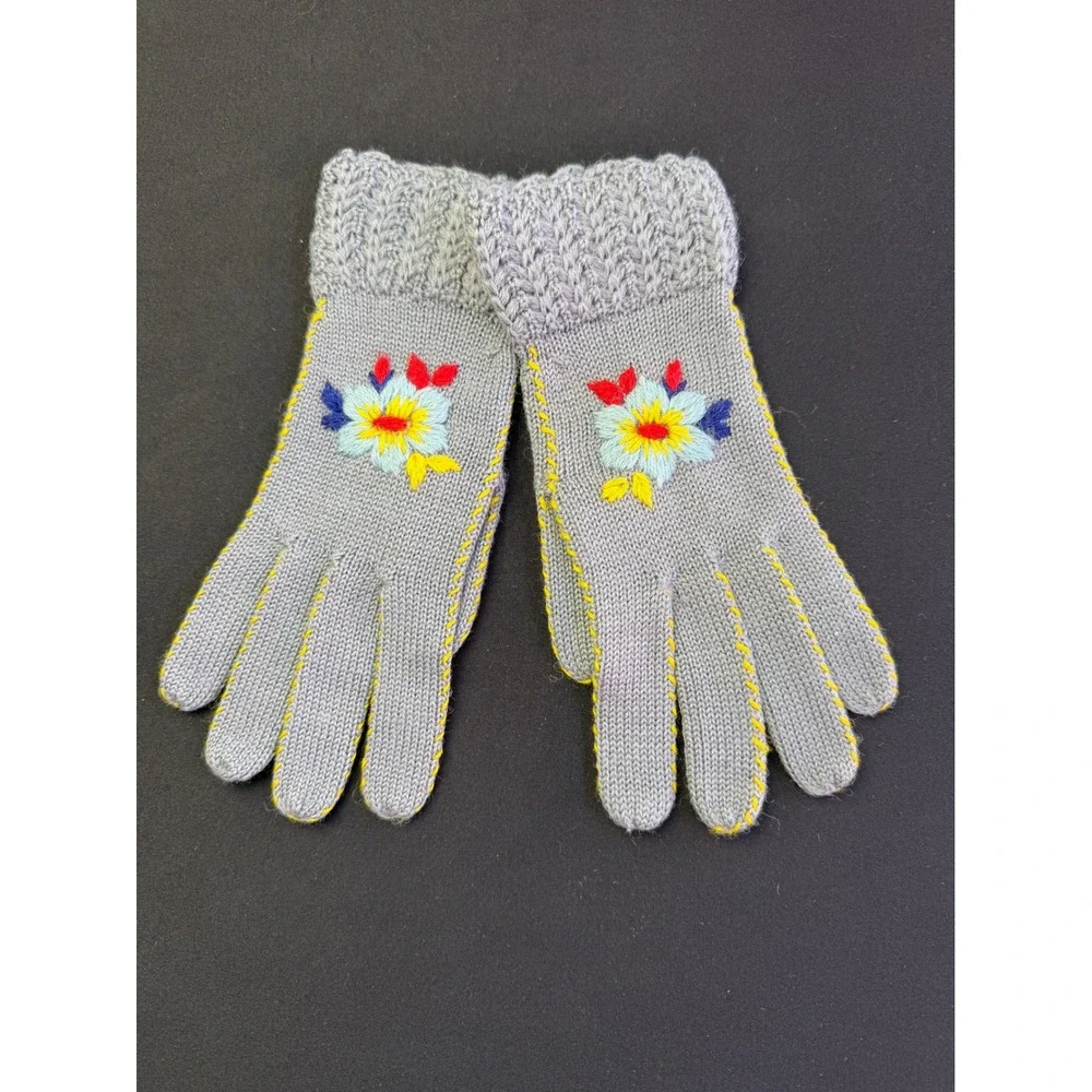 Hand Embroidered Floral Knit Gloves Grey OS Folk Art Cottagecore Boho Winter